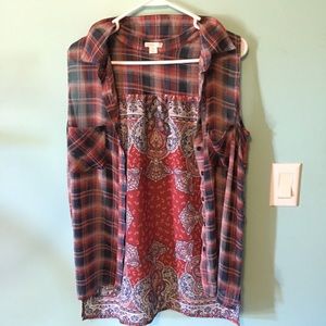checkered, floral print. button up tank top.